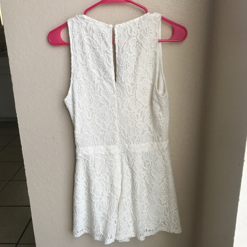 Small romper nwt - Picture 2 of 5